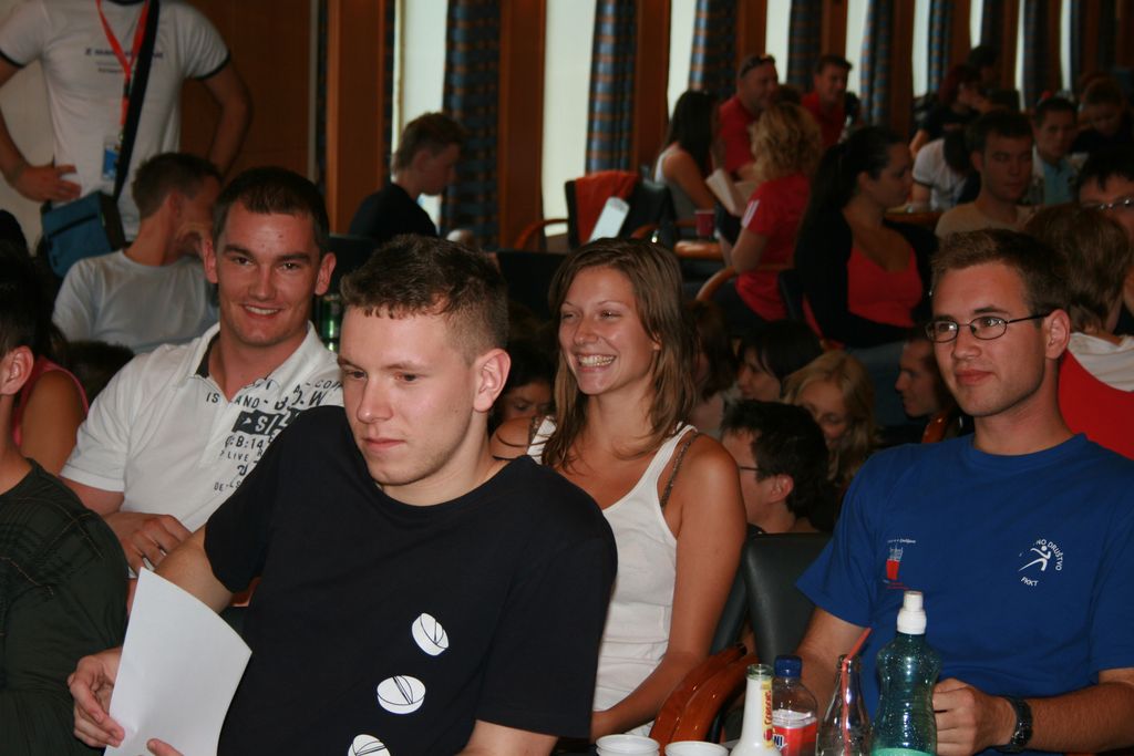 i/Kranj/Absolvent08/01-PotTja/absolvent 1101.jpg